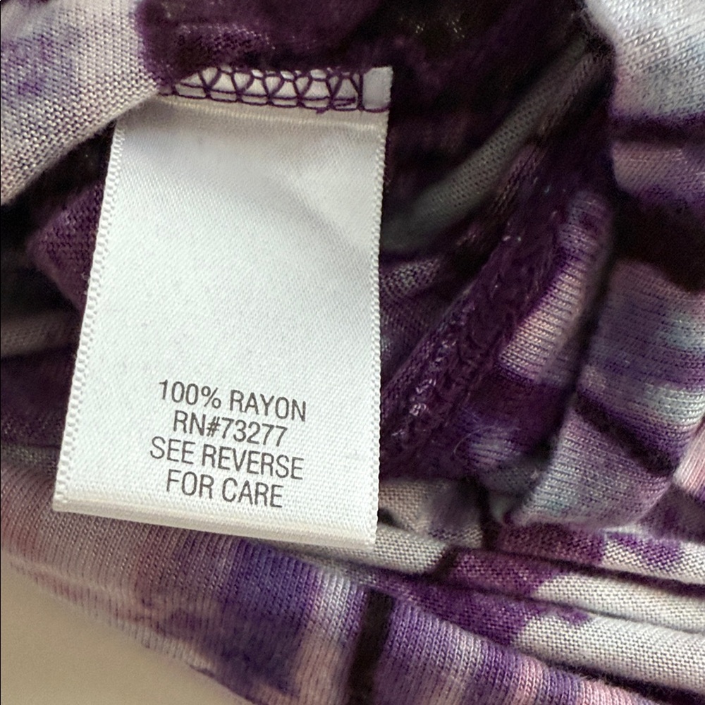 Simply Vera Abstract Purple Women's Top Size Small - Picture 6 of 6